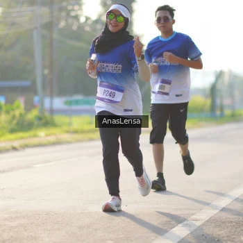 Runner Photo 3472988