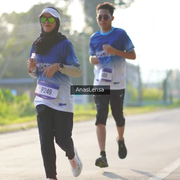 Runner Photo 3472993