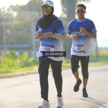 Runner Photo 3472998