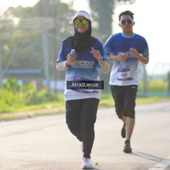 Runner Photo 3472999