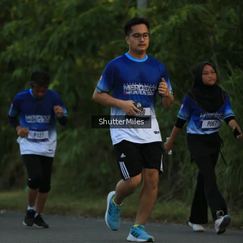 Runner Photo 3473009
