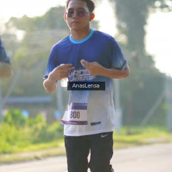 Runner Photo 3473033
