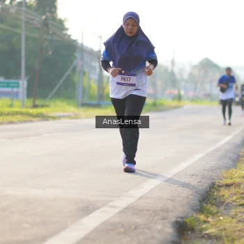 Runner Photo 3473047