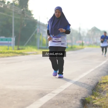 Runner Photo 3473056