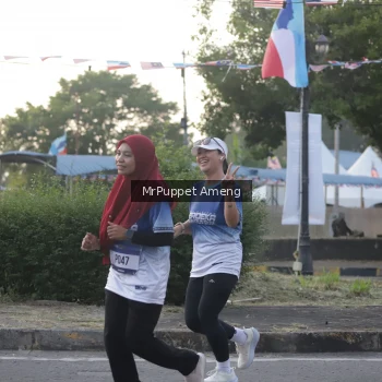 Runner Photo 3473063