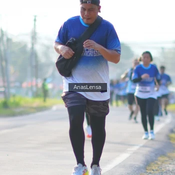 Runner Photo 3473078