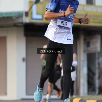 Runner Photo 3473115
