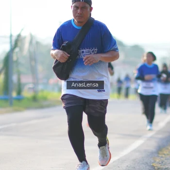 Runner Photo 3473140