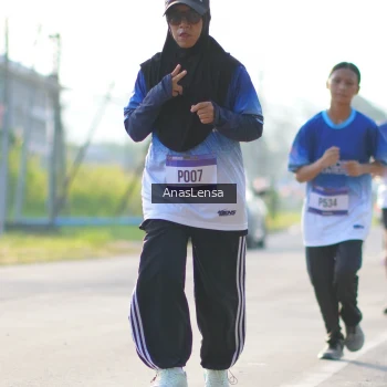 Runner Photo 3473297