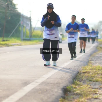 Runner Photo 3473298