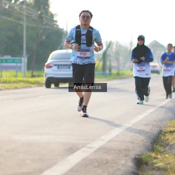 Runner Photo 3473306