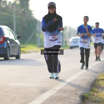 Runner Photo 3473319