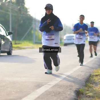 Runner Photo 3473320