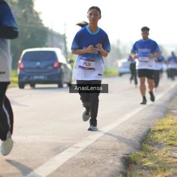 Runner Photo 3473344