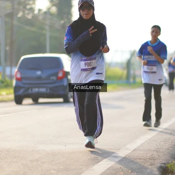 Runner Photo 3473345