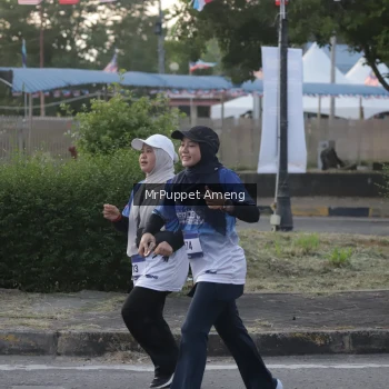 Runner Photo 3473365