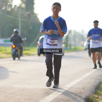 Runner Photo 3473368