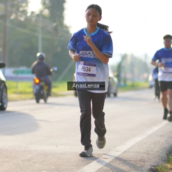Runner Photo 3473371