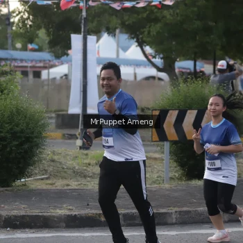 Runner Photo 3473372