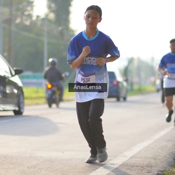 Runner Photo 3473386