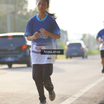 Runner Photo 3473389