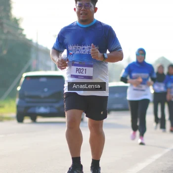 Runner Photo 3473402