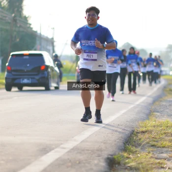 Runner Photo 3473405