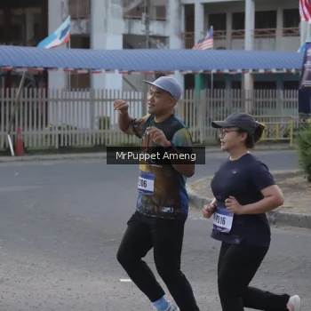 Runner Photo 3473407