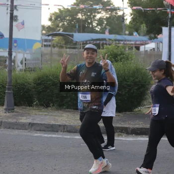 Runner Photo 3473409