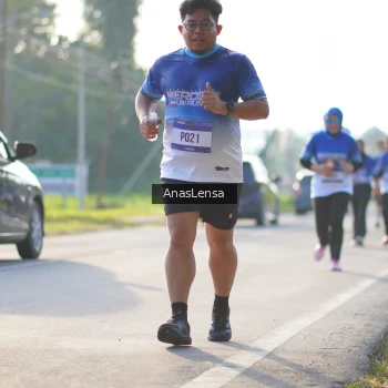 Runner Photo 3473417