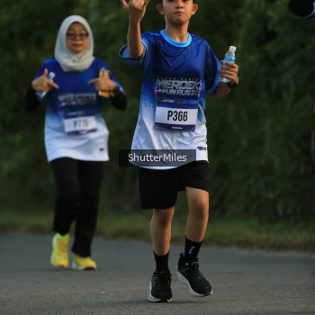 Runner Photo 3473423
