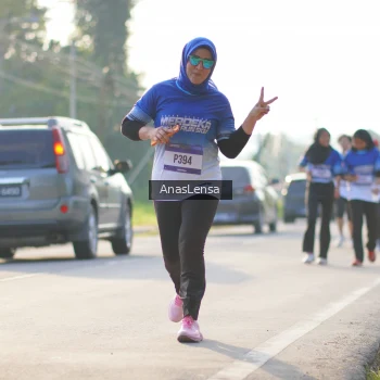 Runner Photo 3473444