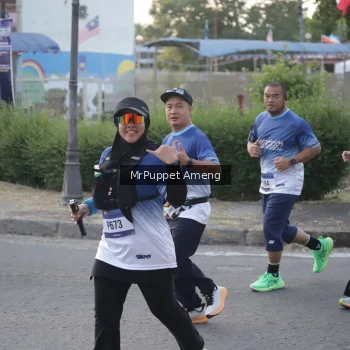 Runner Photo 3473446