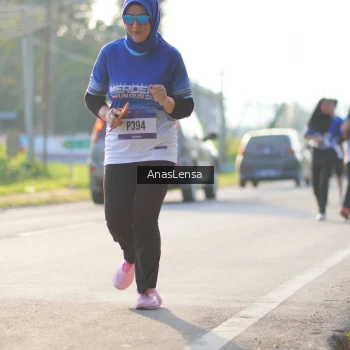 Runner Photo 3473474