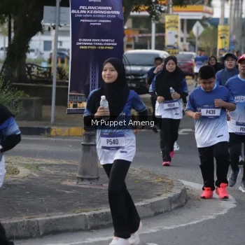 Runner Photo 3473484