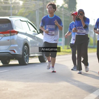 Runner Photo 3473509