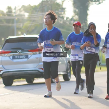 Runner Photo 3473515