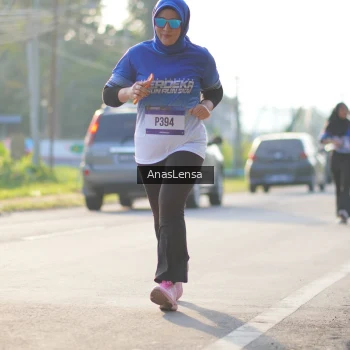Runner Photo 3473516