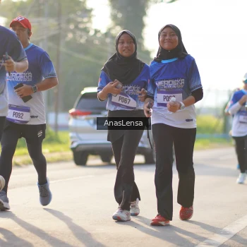 Runner Photo 3473534