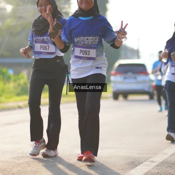 Runner Photo 3473548