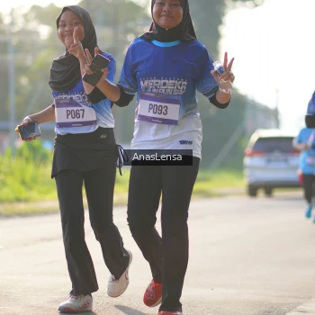 Runner Photo 3473553