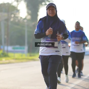 Runner Photo 3473575