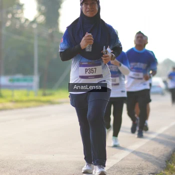 Runner Photo 3473584