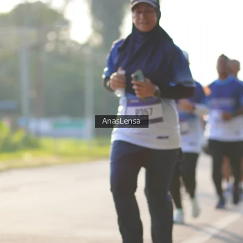 Runner Photo 3473587