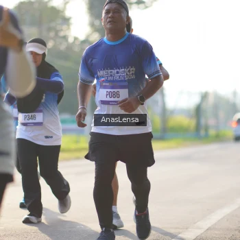 Runner Photo 3473614
