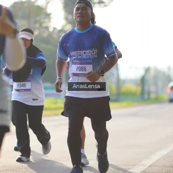 Runner Photo 3473619