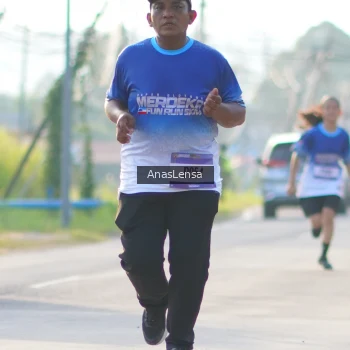 Runner Photo 3473636