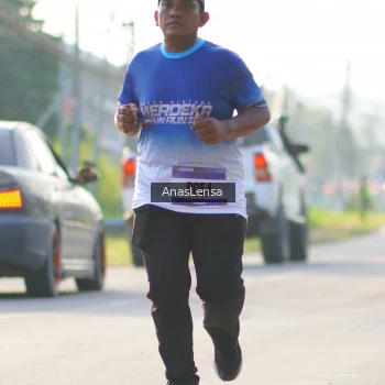 Runner Photo 3473651