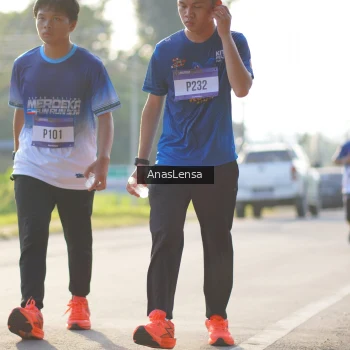 Runner Photo 3473778