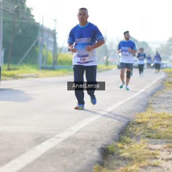 Runner Photo 3473806